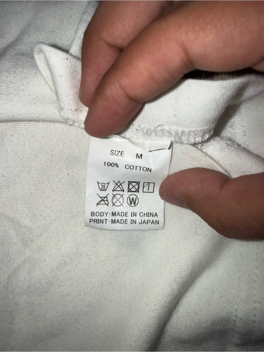 VLONE Friends White Tee - Picture 6 of 6